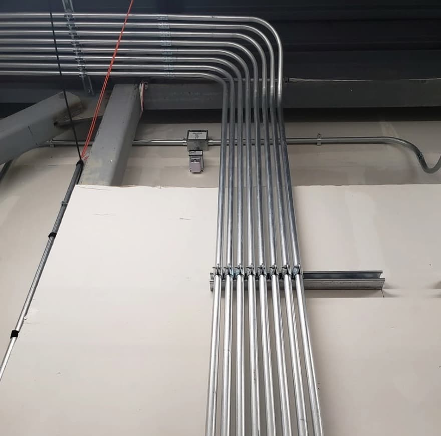 Parallel EMT conduit bends